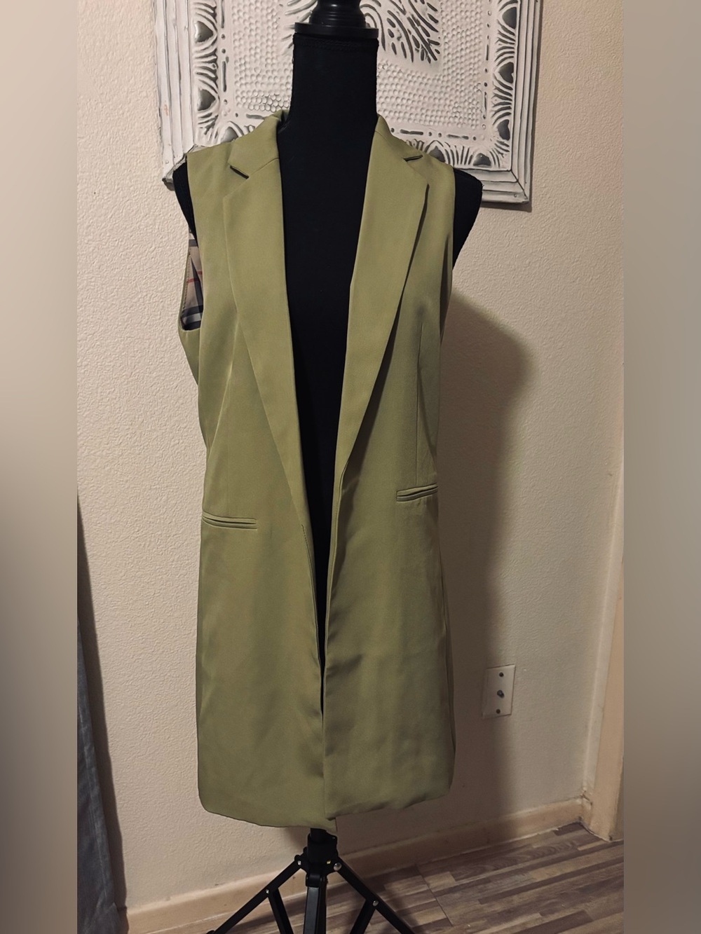 Sleeveless Longline Open Vest in Olive Green